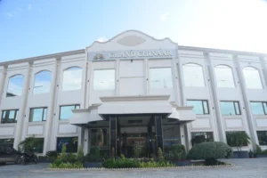 HOTEL GRAND CHINAR